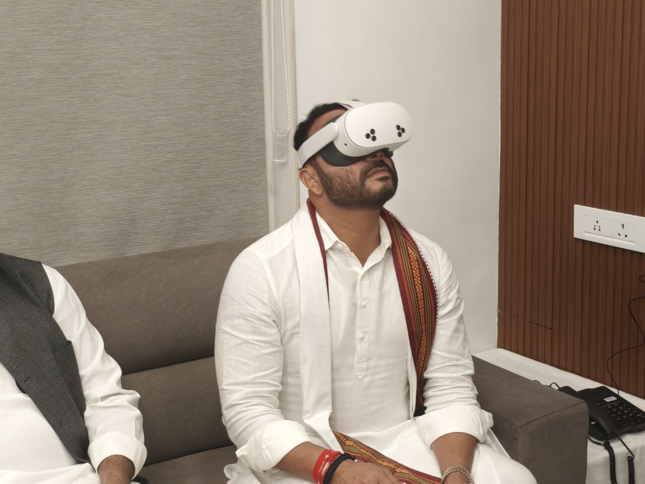 Minister Jaykumar Gore experiencing VR Darshan